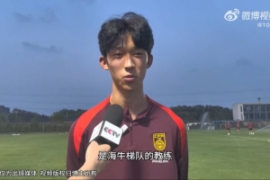 国少门将江宇涵：我现在2米01、02 和江承恩住一个屋关系很好