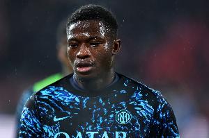 罗马诺＆莫雷托：卡马特接近转会西班牙人，国米保留其50%所有权