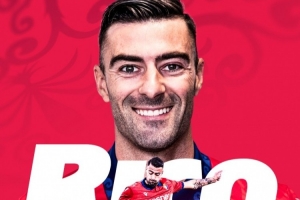官方：奥萨苏纳签下西班牙左后卫迭戈·里科，双方签约一年